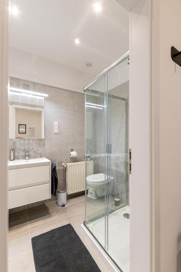 Flóra Lak Apartamento Sopron Exterior foto